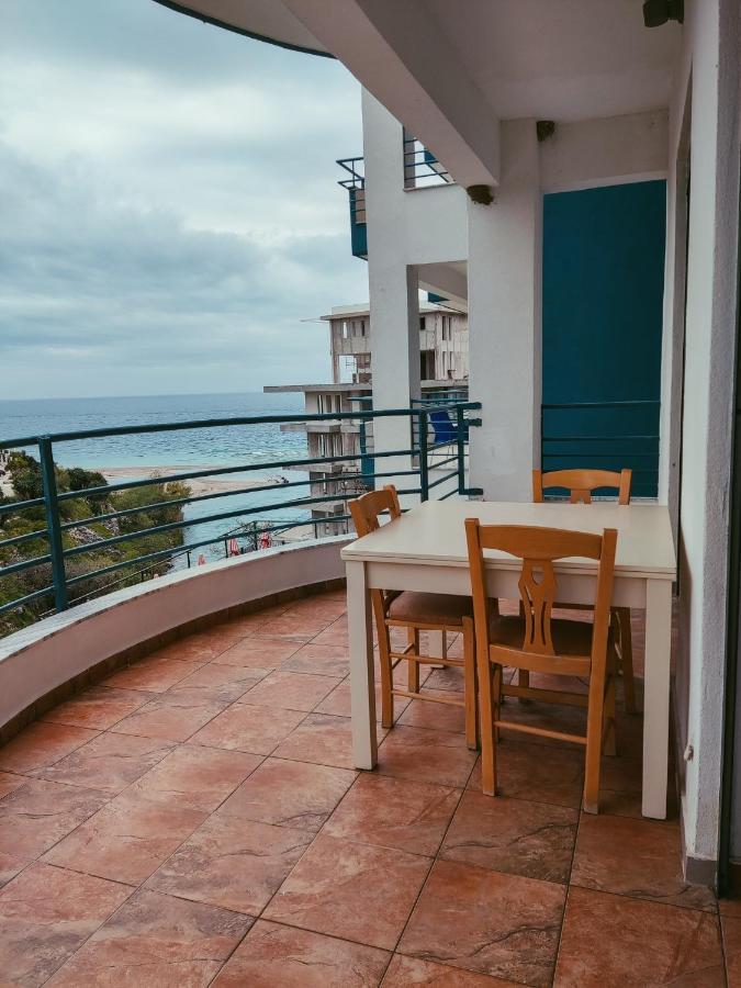 El Rio Apartments Sarandë Exterior foto